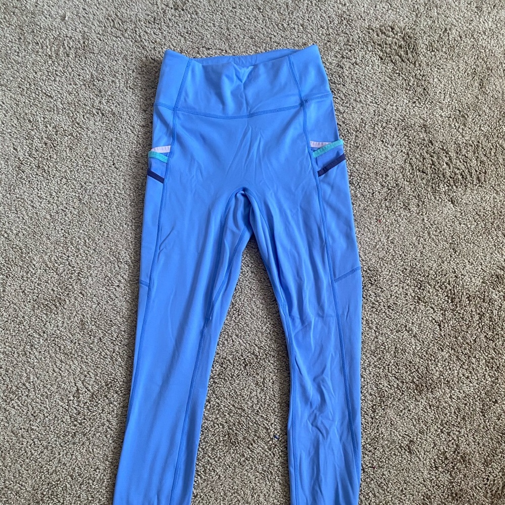 XS Fabletics Motion 360 Baby Blue Leggings